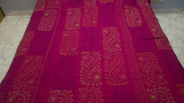 Magenta Shodla Nokshi Kantha