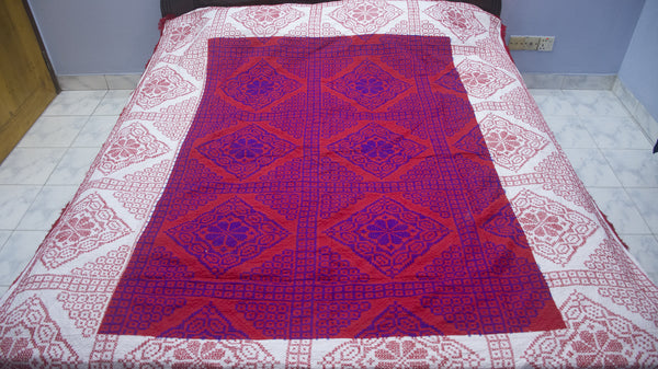 White + Magenta Paglu Nokshi Kantha with Outside Lace